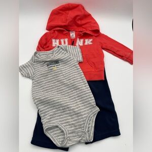 Carter’s Baby Boy 9 Months 3 Pieces